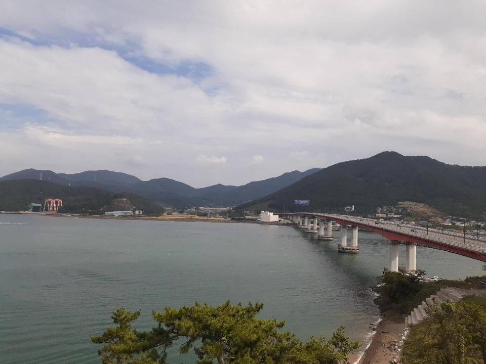 Tongyeong Bridge Hotel المظهر الخارجي الصورة