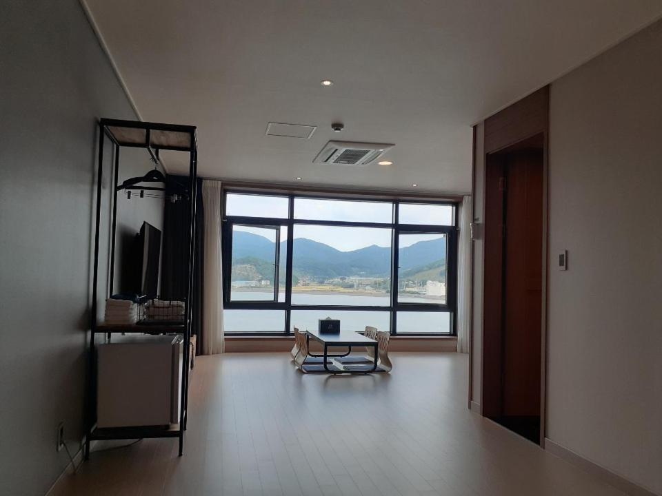 Tongyeong Bridge Hotel المظهر الخارجي الصورة